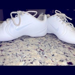 Nike cheer shoes size 7.5